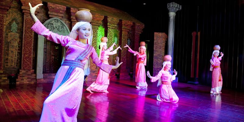 Cham Dance Performance