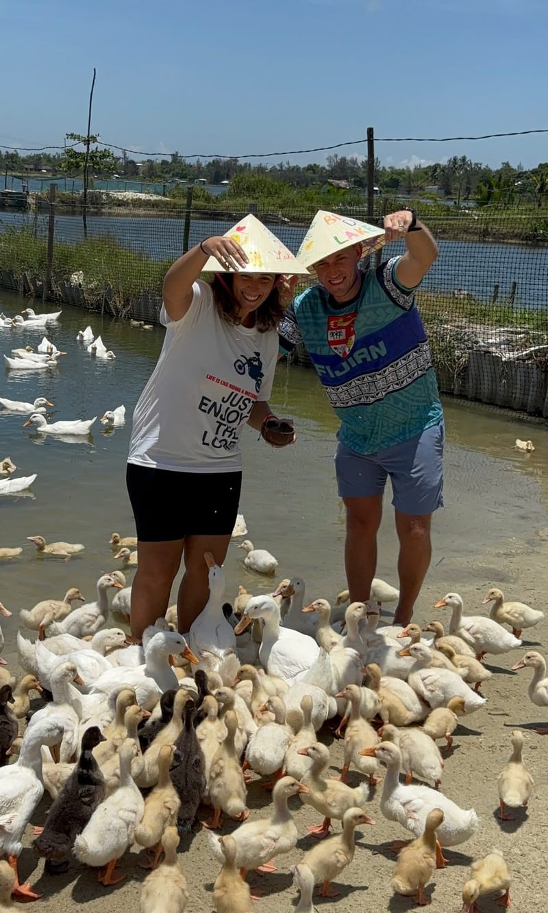 Feed ducks, enjoy Duck Massage, become a Duck Leader