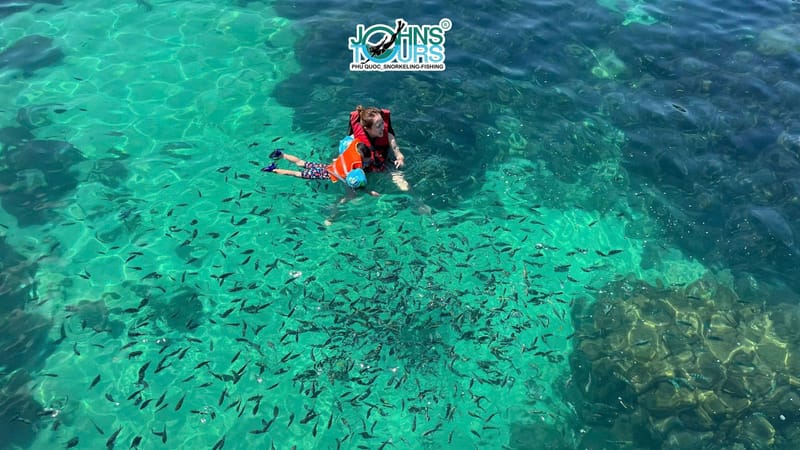 Trip: 2 Islands Trip – Xuong Island (Or Gam Ghi Island) – May Rut Trong Island