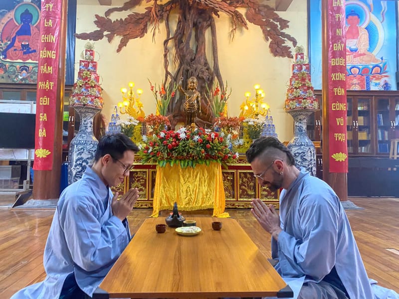 14:00 - 14:30: Tea meditation
