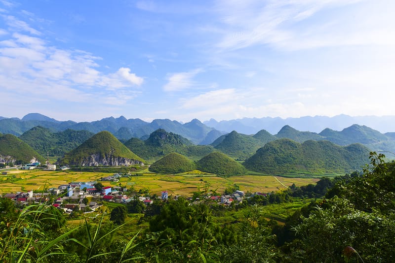Day 4: Meo Vac – Ma Pi Leng Pass – Dong Van – Yen Minh – Quan Ba (B, D)