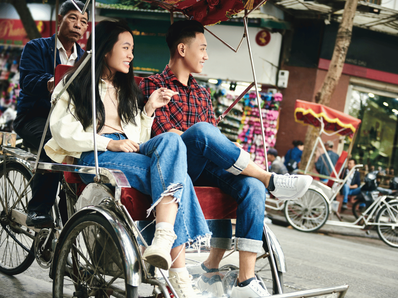 Private Tour: Hanoi Cyclo Tour With A Visit To Train Street