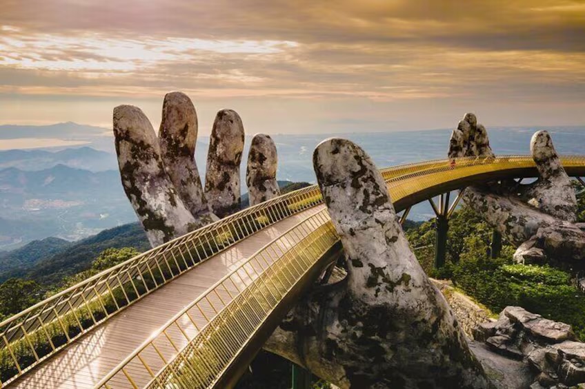 Private Ba Na Hills – Golden Hand Bridge Tour