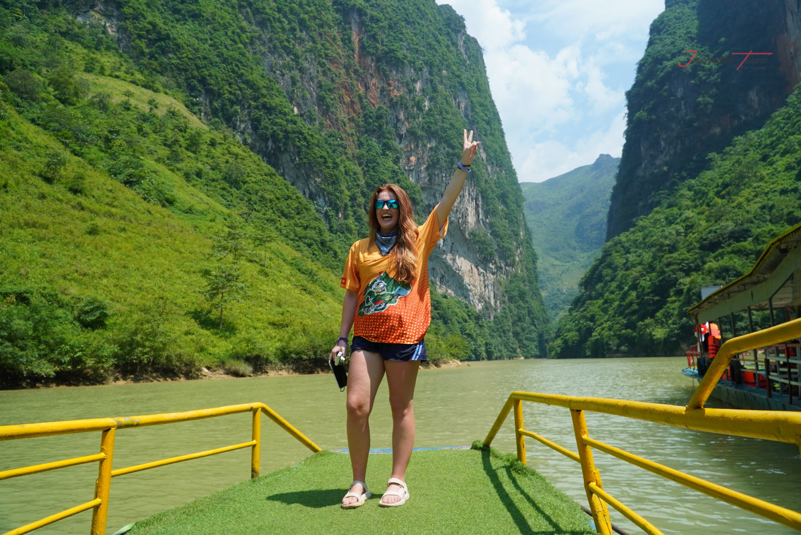 Nho Que River Boat Tour