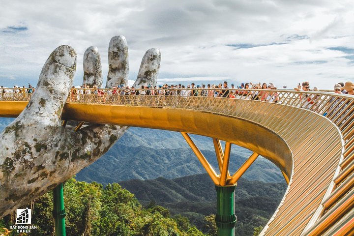 Golden Bridge & Linh Ung Pagoda
