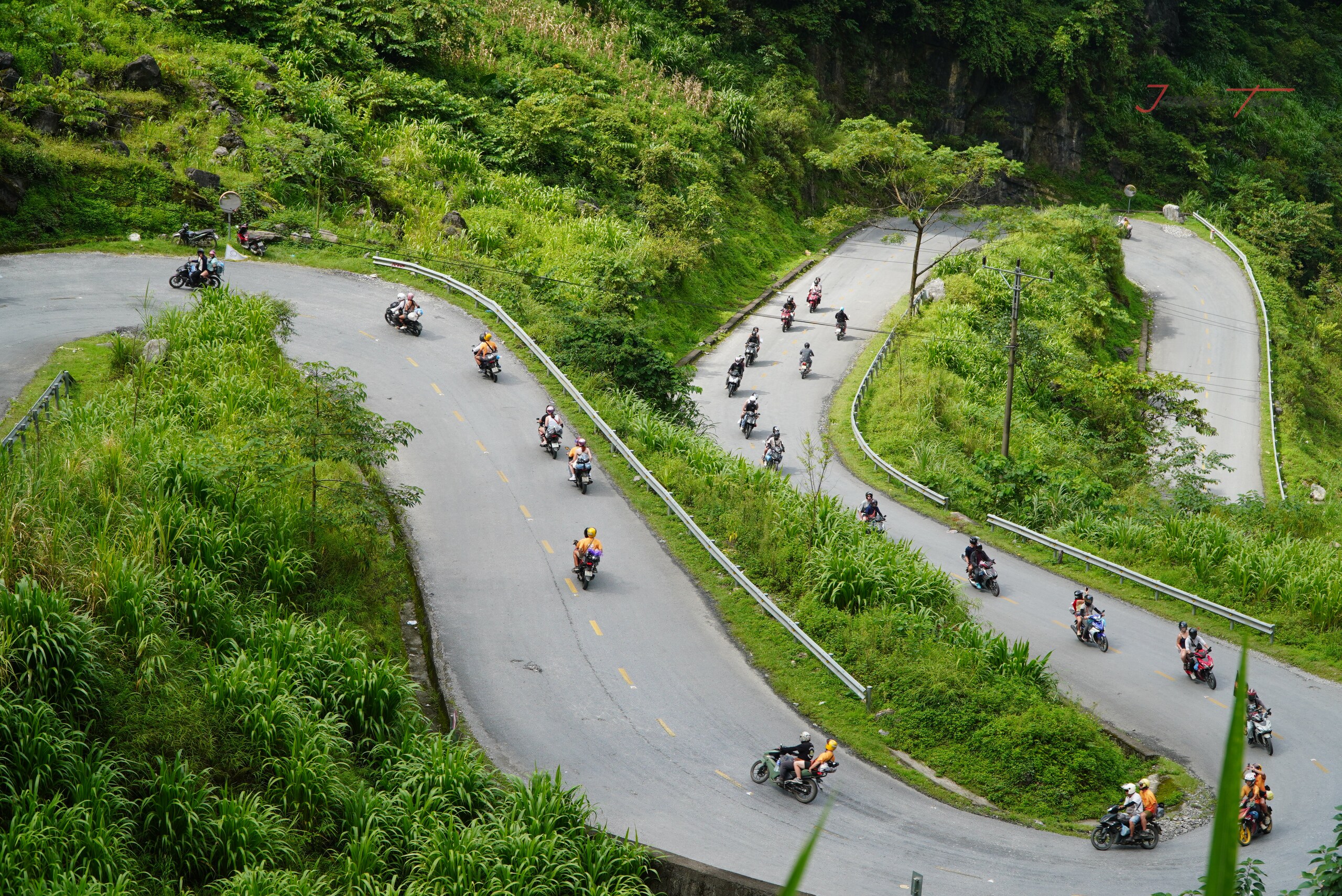 Tham Ma Pass – Iconic Mountain Road